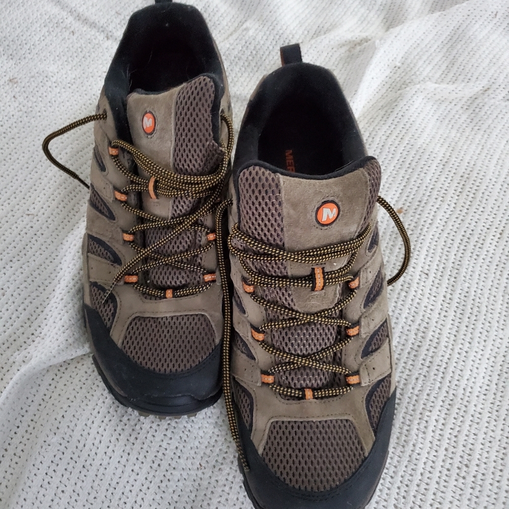 Merrill men's sneakers